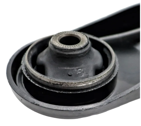 Рычаг передней подвески "MILES" правый нижний HYUNDAI SOLARIS 10-/KIA RIO IV 11- DB62213