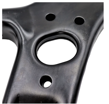 Рычаг передней подвески "MILES" правый нижний HYUNDAI SOLARIS 10-/KIA RIO IV 11- DB62213