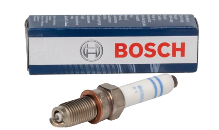 Свеча зажигания "BOSCH" POLO двойная платина Y5KPP332 