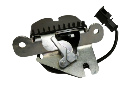 Замок багажника 1118/2170 ДААЗ 11180560601010