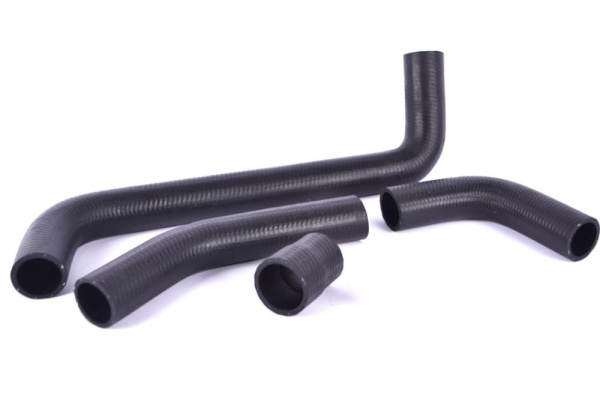 Патрубок системы охлаждения 2105-07 LADA комплект алюминиевый радиатор