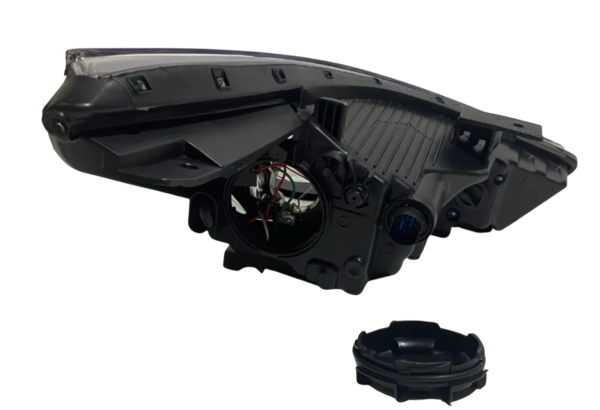 Фара "SAT" HYUNDAI SOLARIS 17- LH ST-221-11S7L