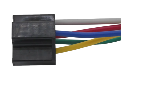 Разъем на реле 2108 с проводом 5-ти конт.ax3402