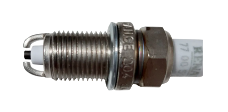 Свеча "RENAULT" зажигания Logan, Sandero, LADA Largus 8V, Duster, Kangoo, Megane 7700500168 