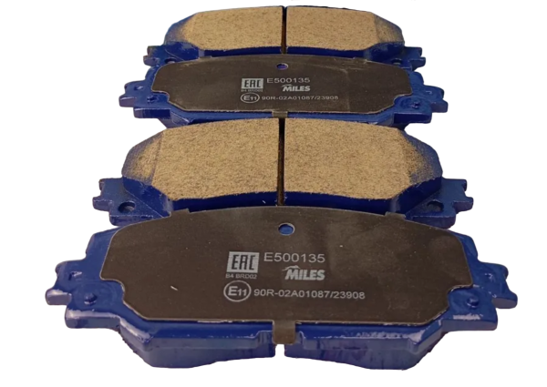 Колодки тормозные "MILES" передние  TOYOTA AURIS 1.4-1.6 07-/COROLLA 1.4 07-/RAV 4 06- E500135