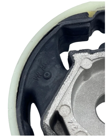 Подушка двигателя "VIKA" (комплект) передняя SKODA OCTAVIA SUPERB VW TIGUAN 11981635301